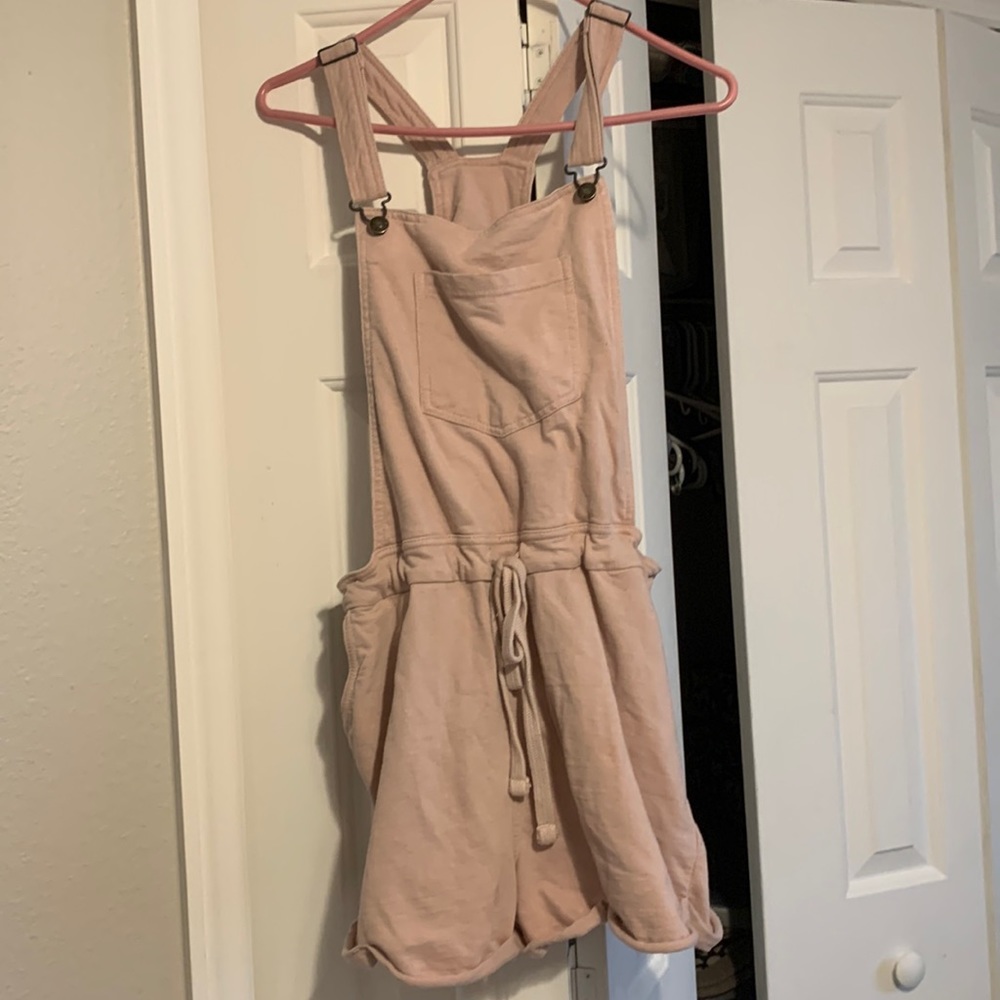 Wallflower overall shorts size large